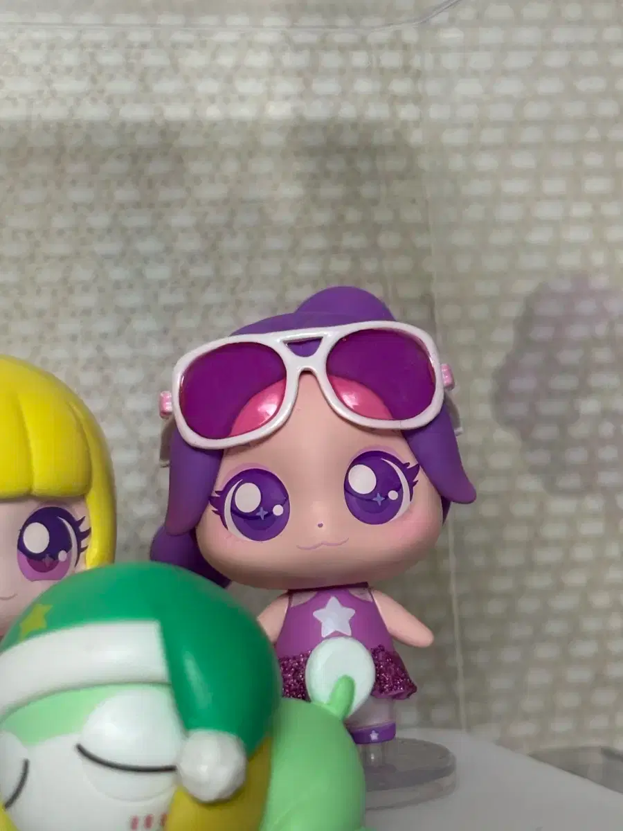 thumbnail-0